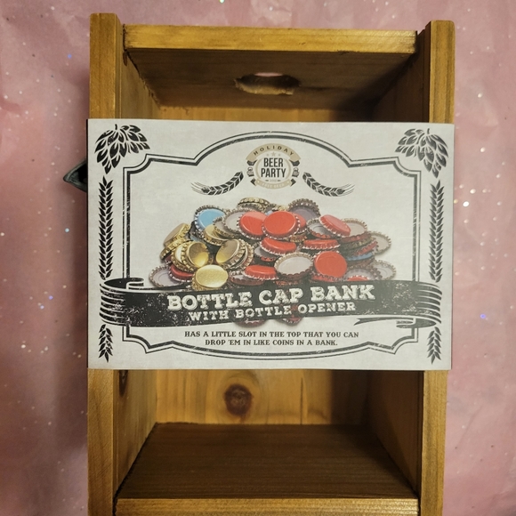 NWT ~ 2 Pair Beer Socks & Bottle Cap Bank ~ Festive & Fun! FINAL PRICE! - Picture 2 of 16